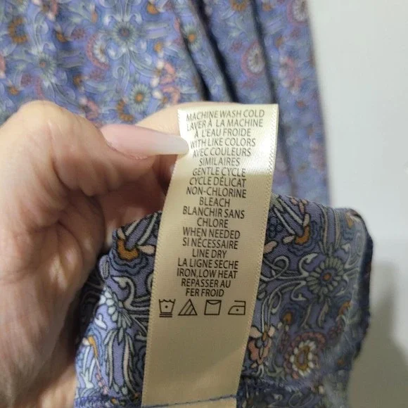 Max Studio Women's Crepe Shirtale Wrap Floral Print Surplice Blouse L - Picture 11 of 12